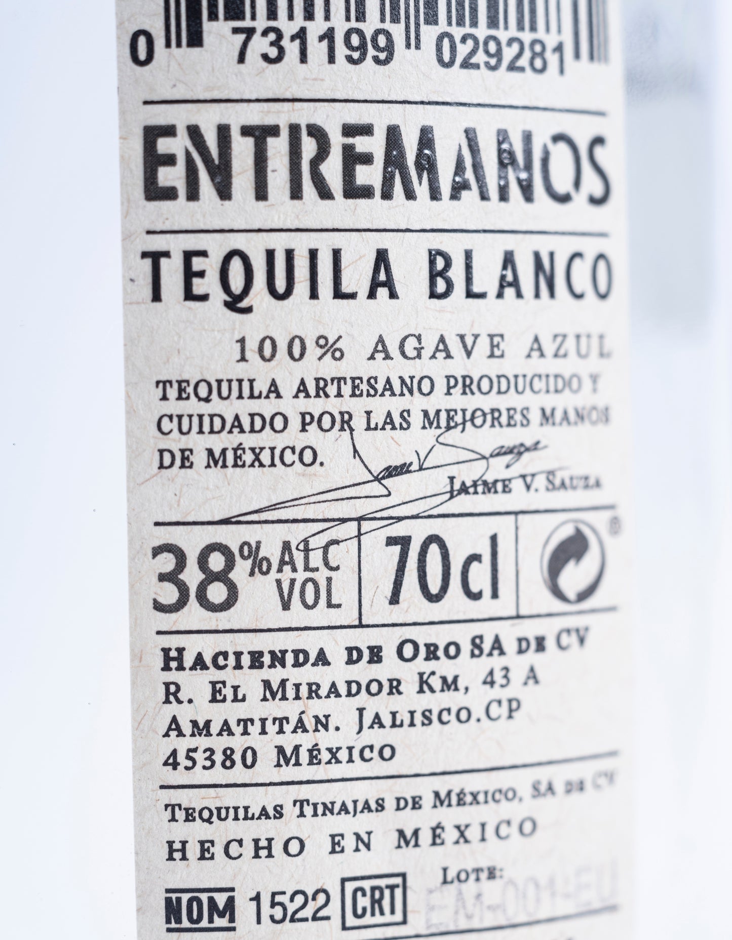 Tequila ENTREMANOS Blanco Lote No.1